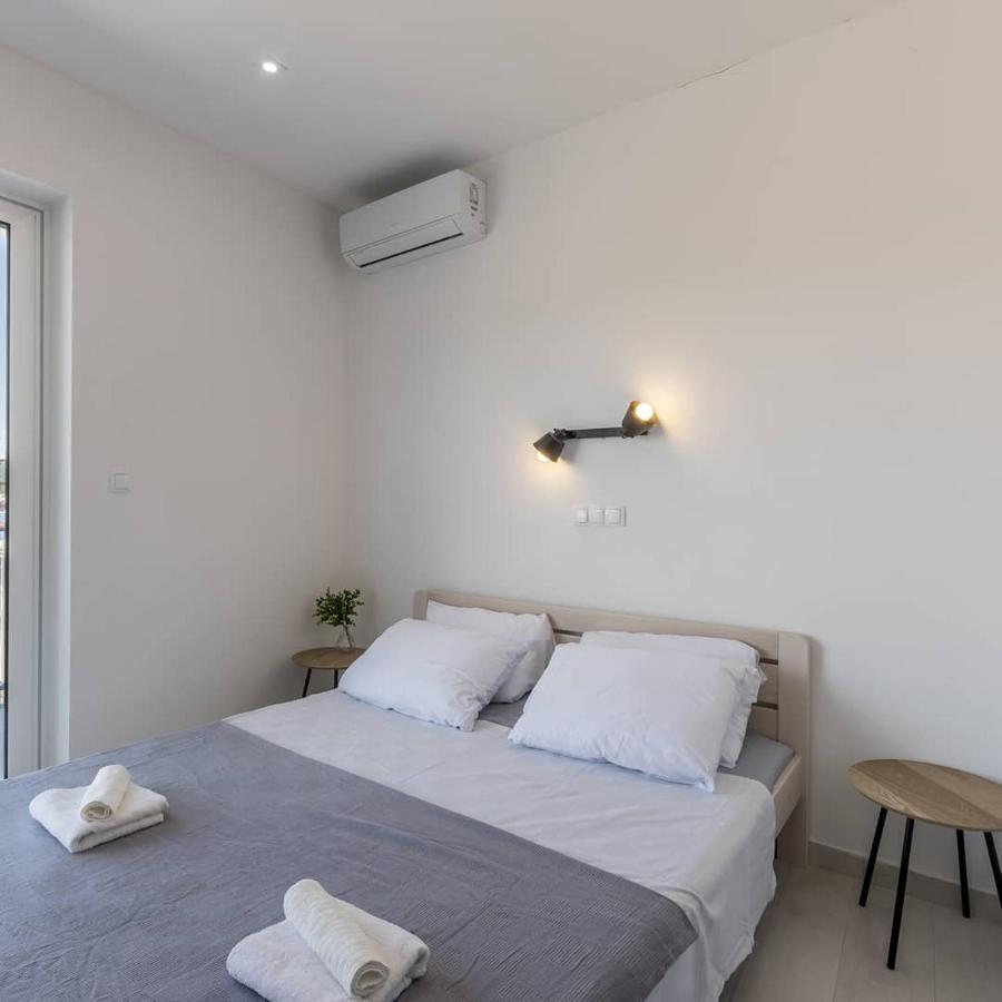 Luxury Apartments Skalinada Near Beaches, Tisno - Dalmatia Exteriör bild