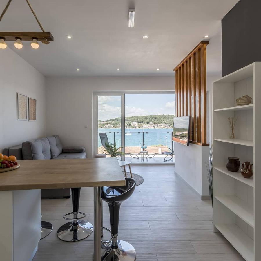 Luxury Apartments Skalinada Near Beaches, Tisno - Dalmatia Exteriör bild