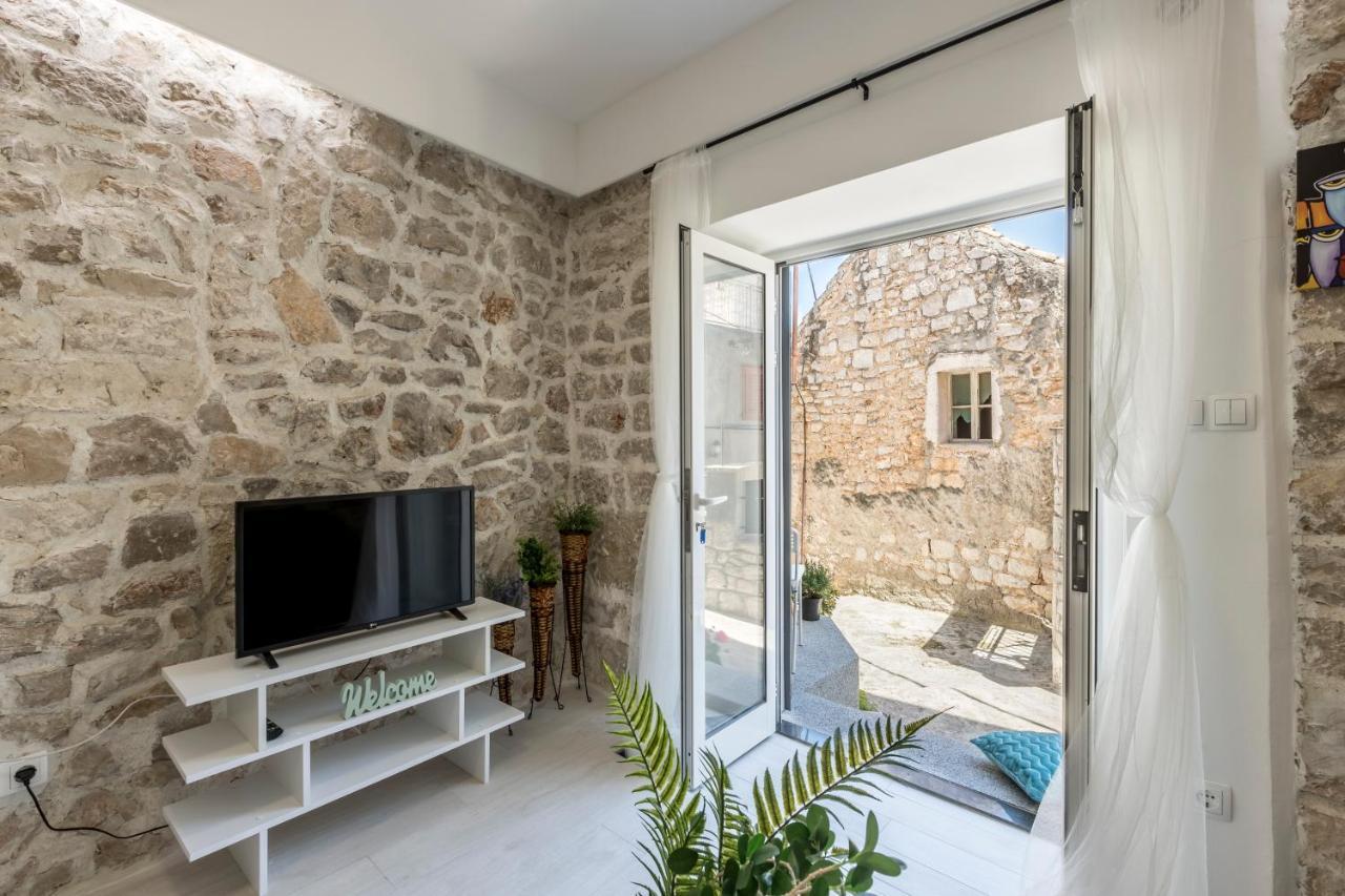 Luxury Apartments Skalinada Near Beaches, Tisno - Dalmatia Exteriör bild