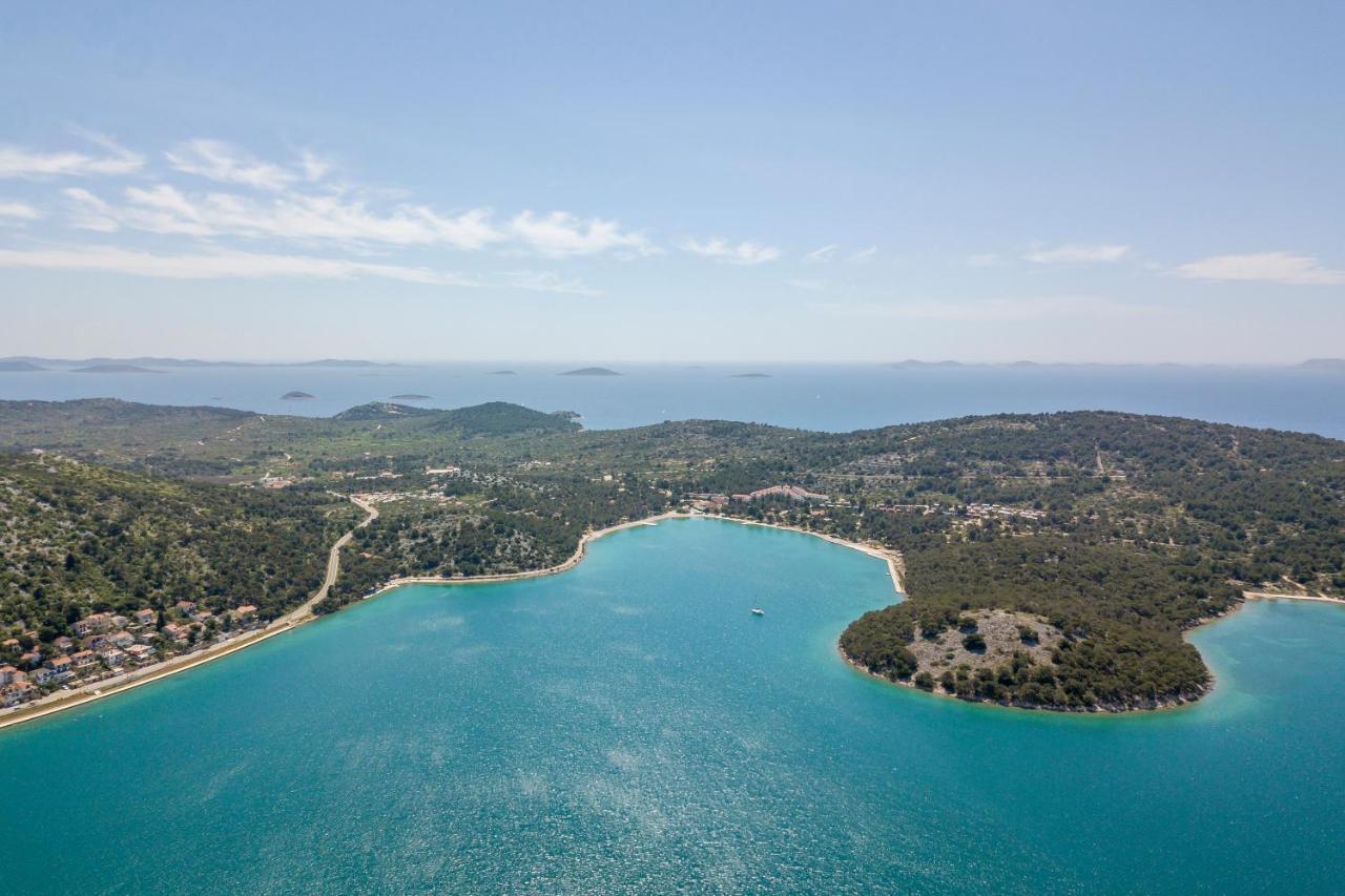 Luxury Apartments Skalinada Near Beaches, Tisno - Dalmatia Exteriör bild